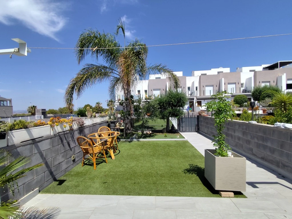 Terraced house for sale in Torrevieja