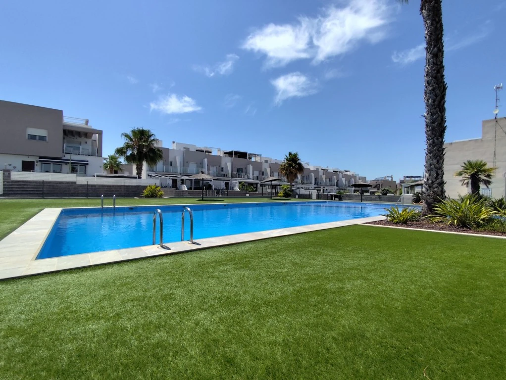 Terraced house for sale in Torrevieja