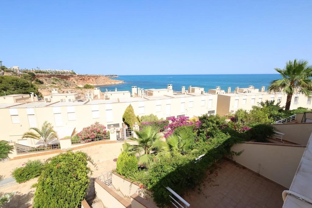Terraced house for sale in Orihuela Costa