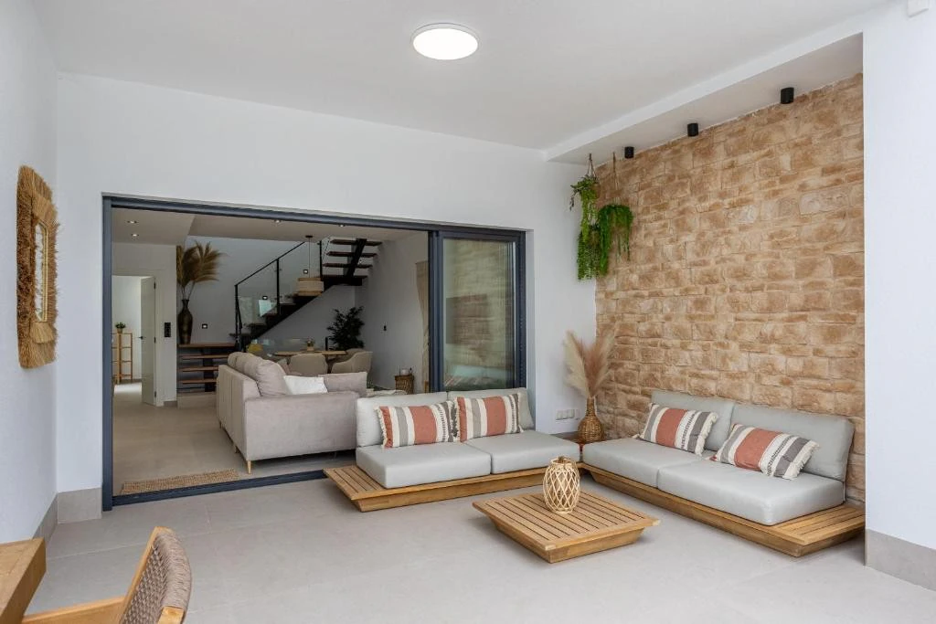 Villa à la vente à Dolores