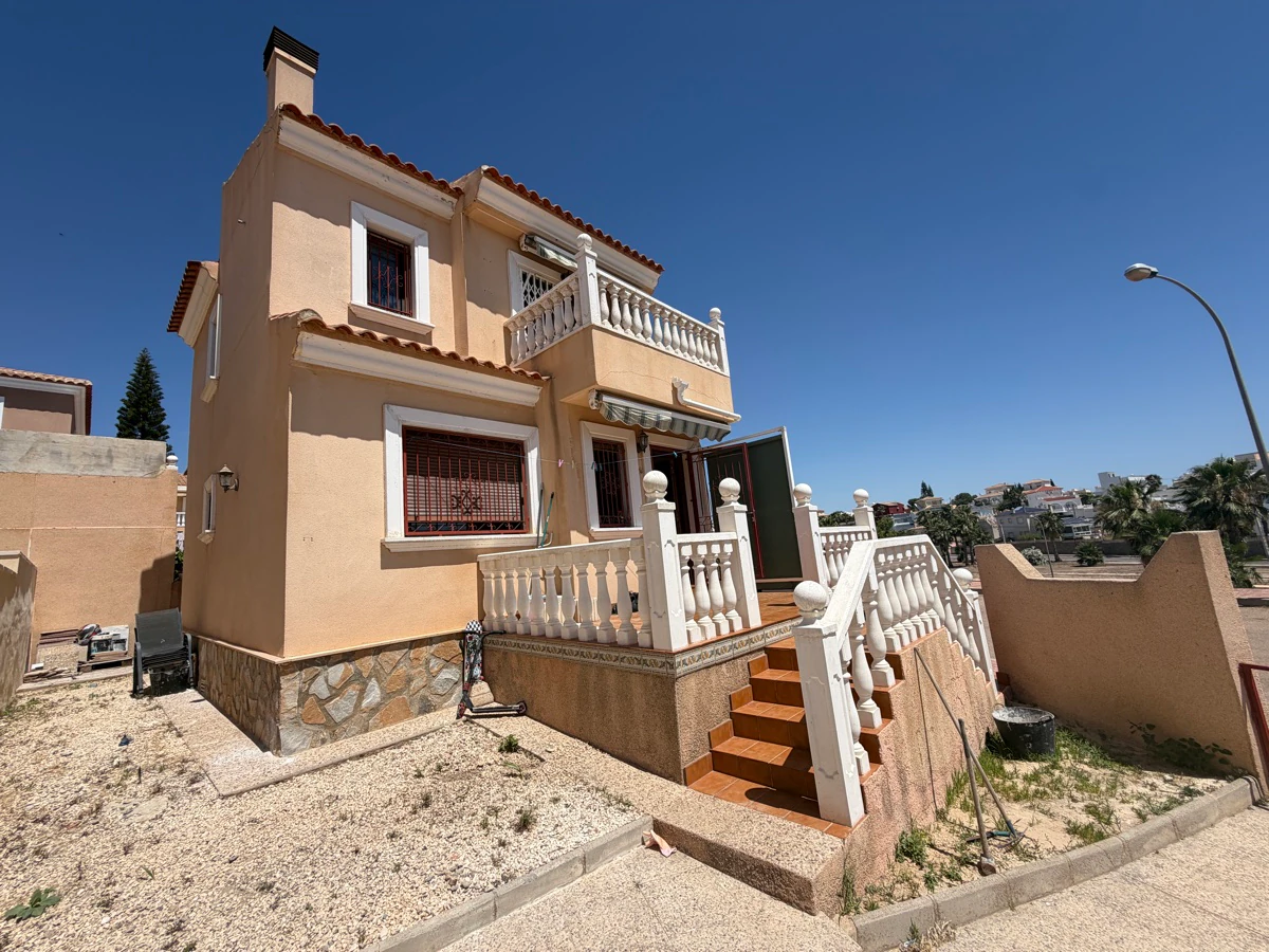 Chalet/Villa en venta en Villamartin