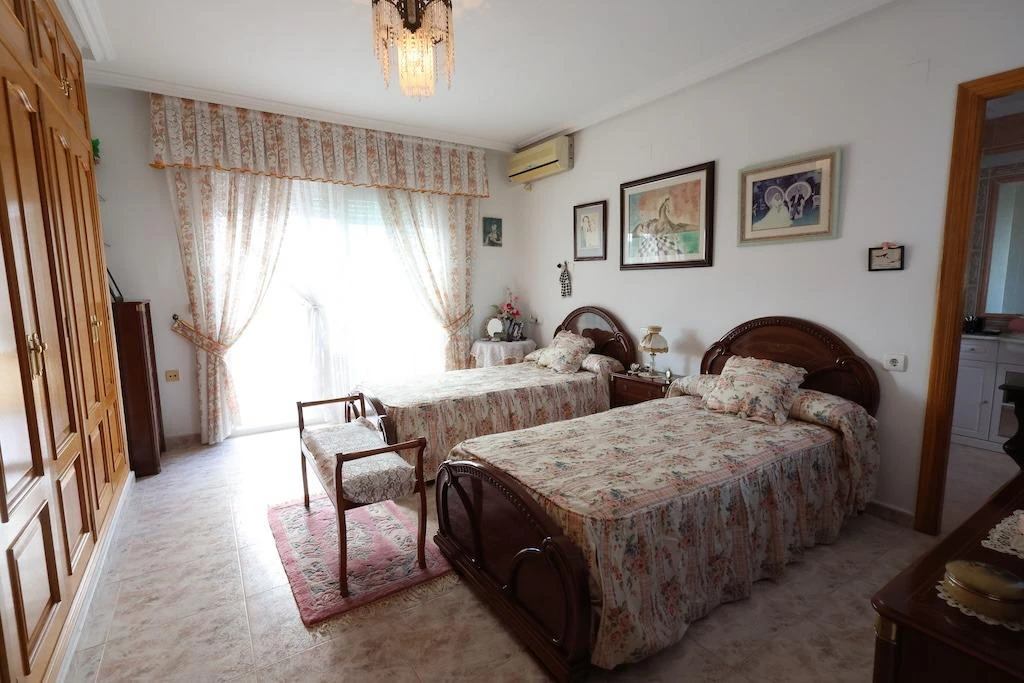 Villa till försäljning i Orihuela Costa