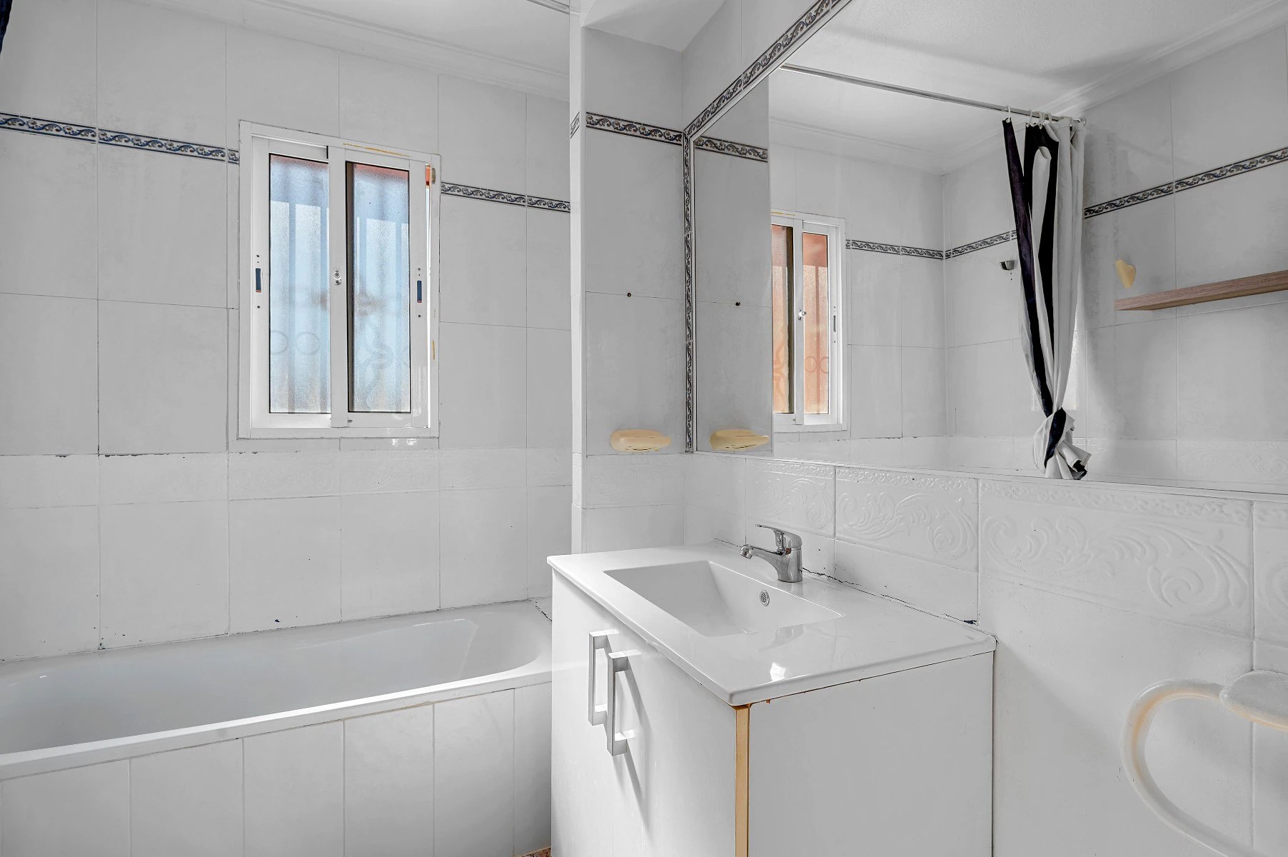 House for sale in Orihuela Costa