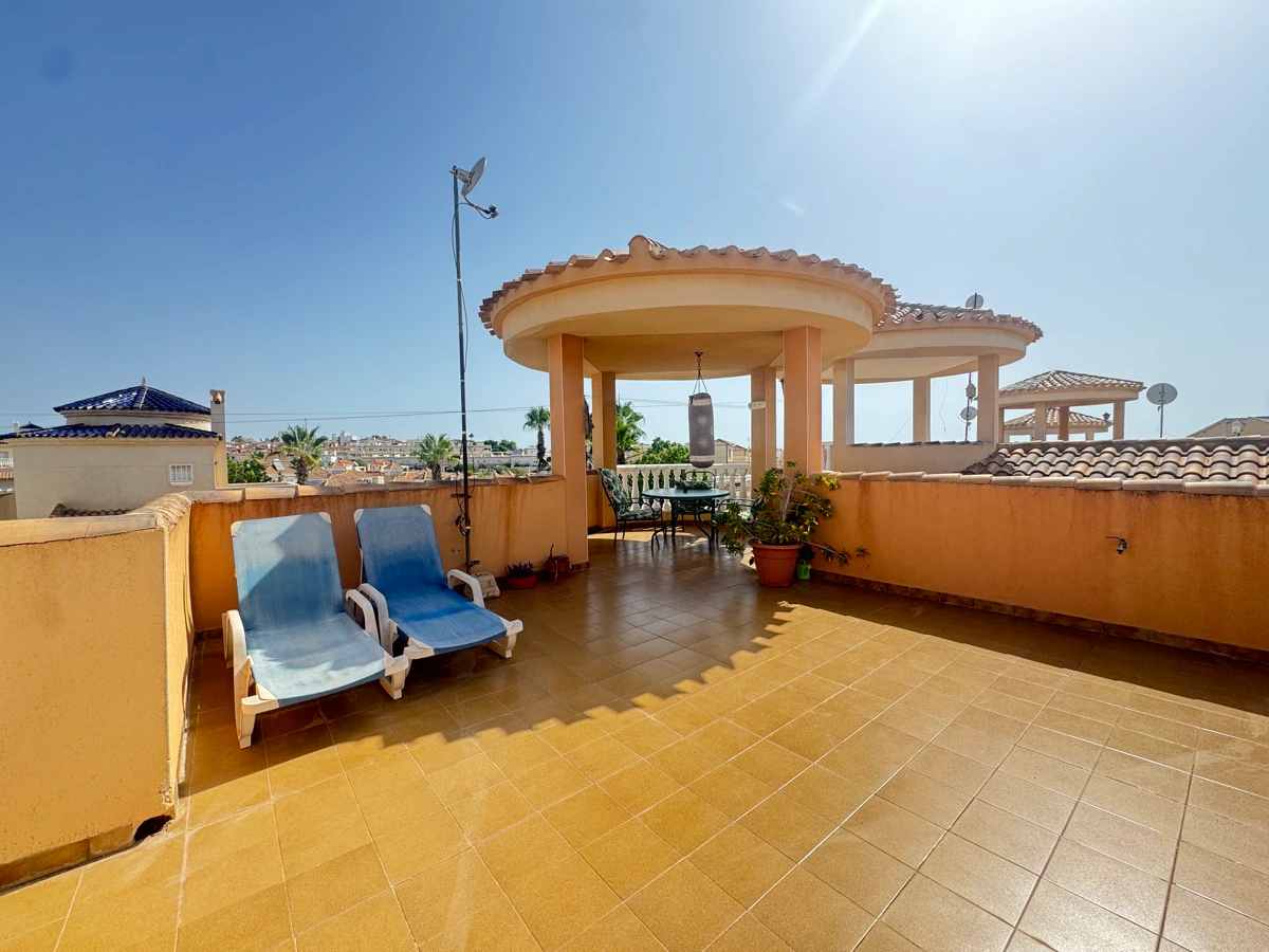 Chalet/Villa en venta en Villamartin