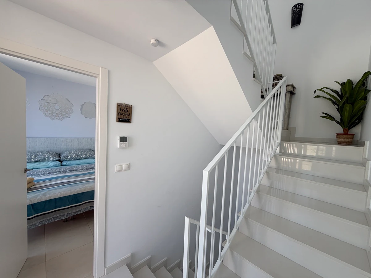 Villa till försäljning i Mil Palmeras