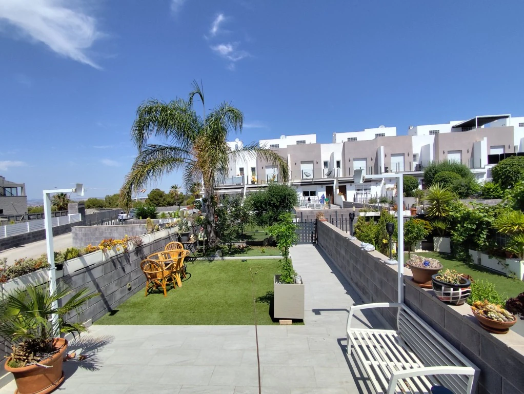 Terraced house for sale in Torrevieja