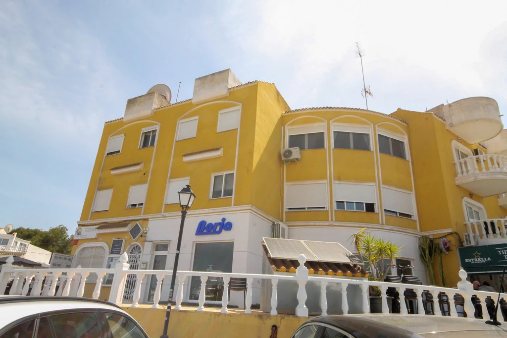 Flat for sale in Orihuela Costa