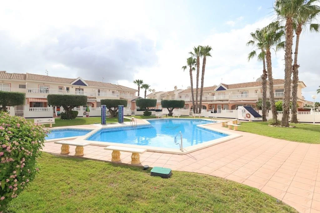 Maison jumelée à la vente à Rojales