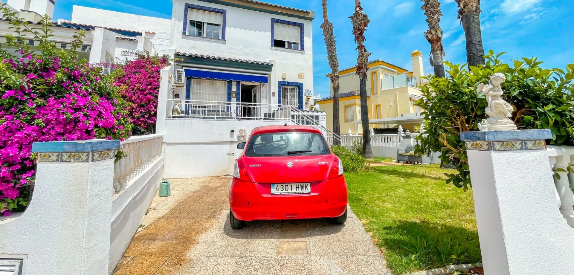 Terraced house for sale in Orihuela Costa