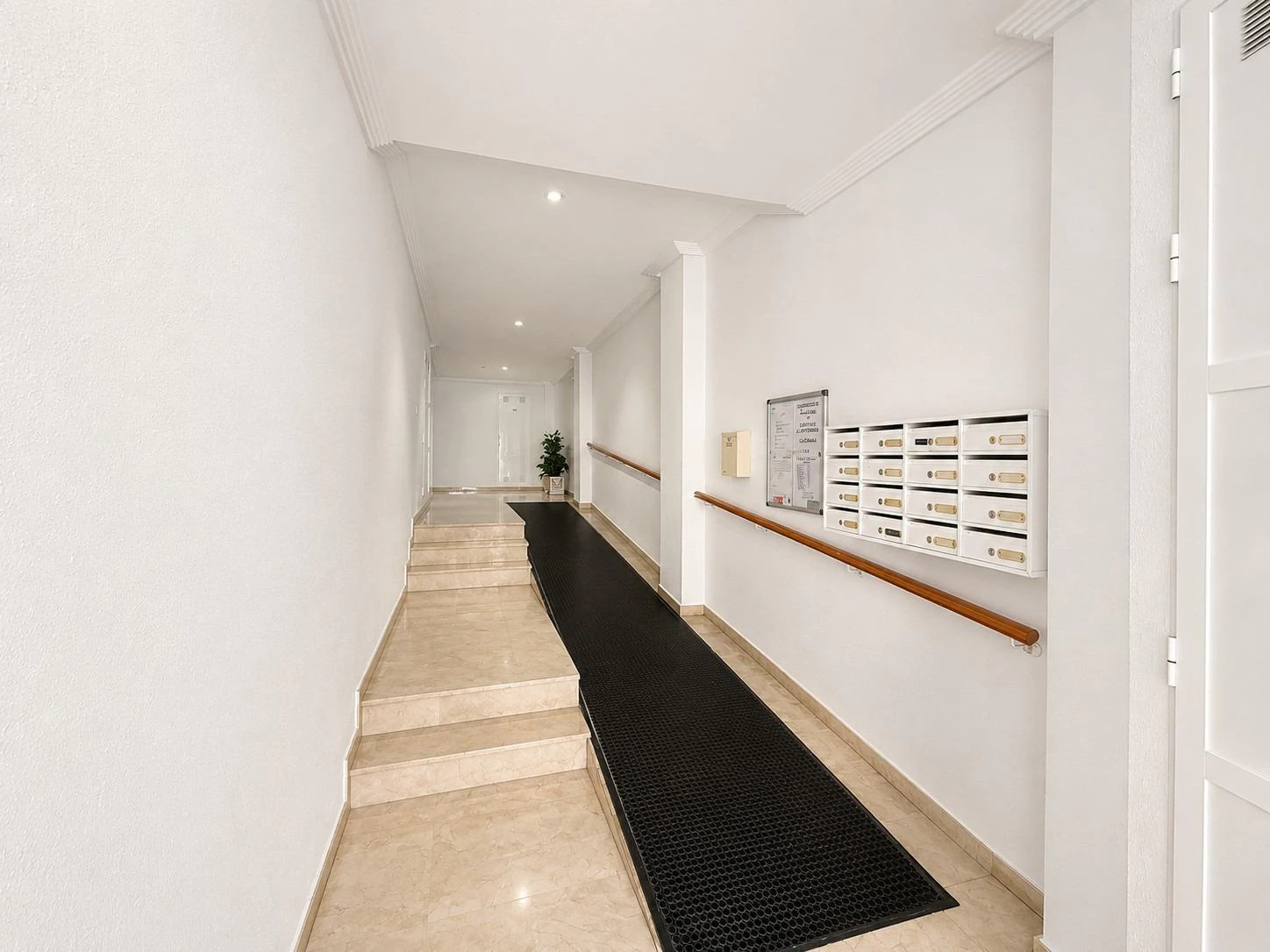 2 bedroom opportunity Playa del Cura