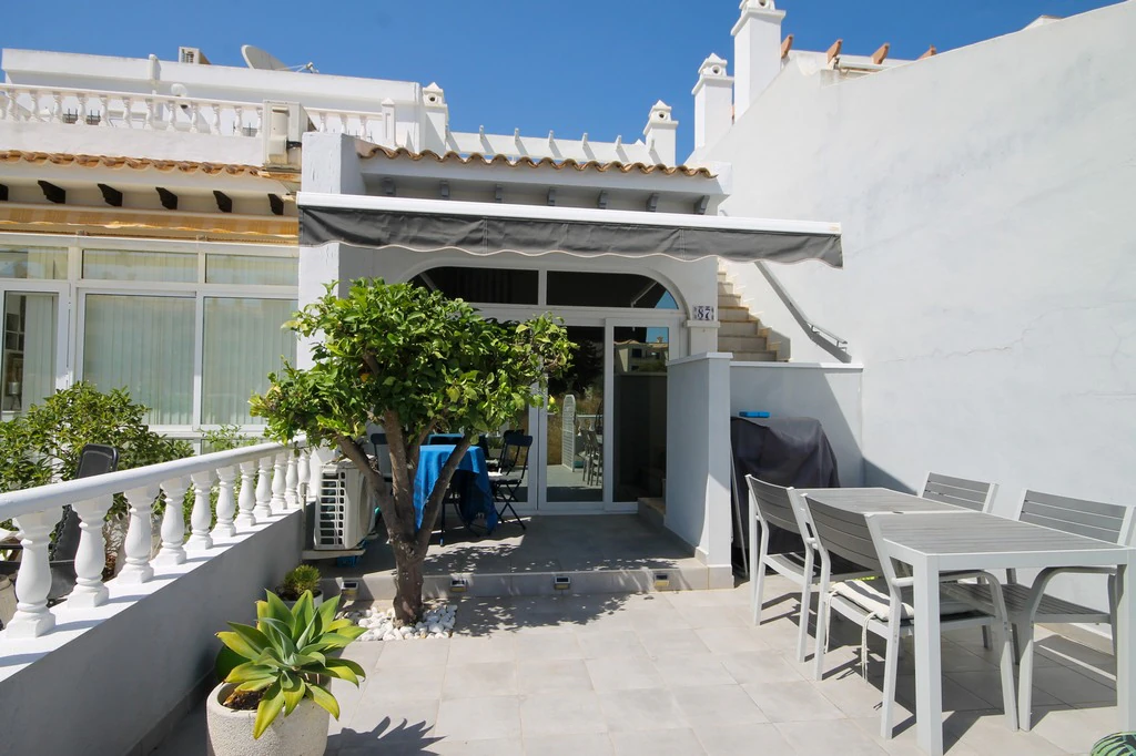 Terraced house for sale in Orihuela Costa