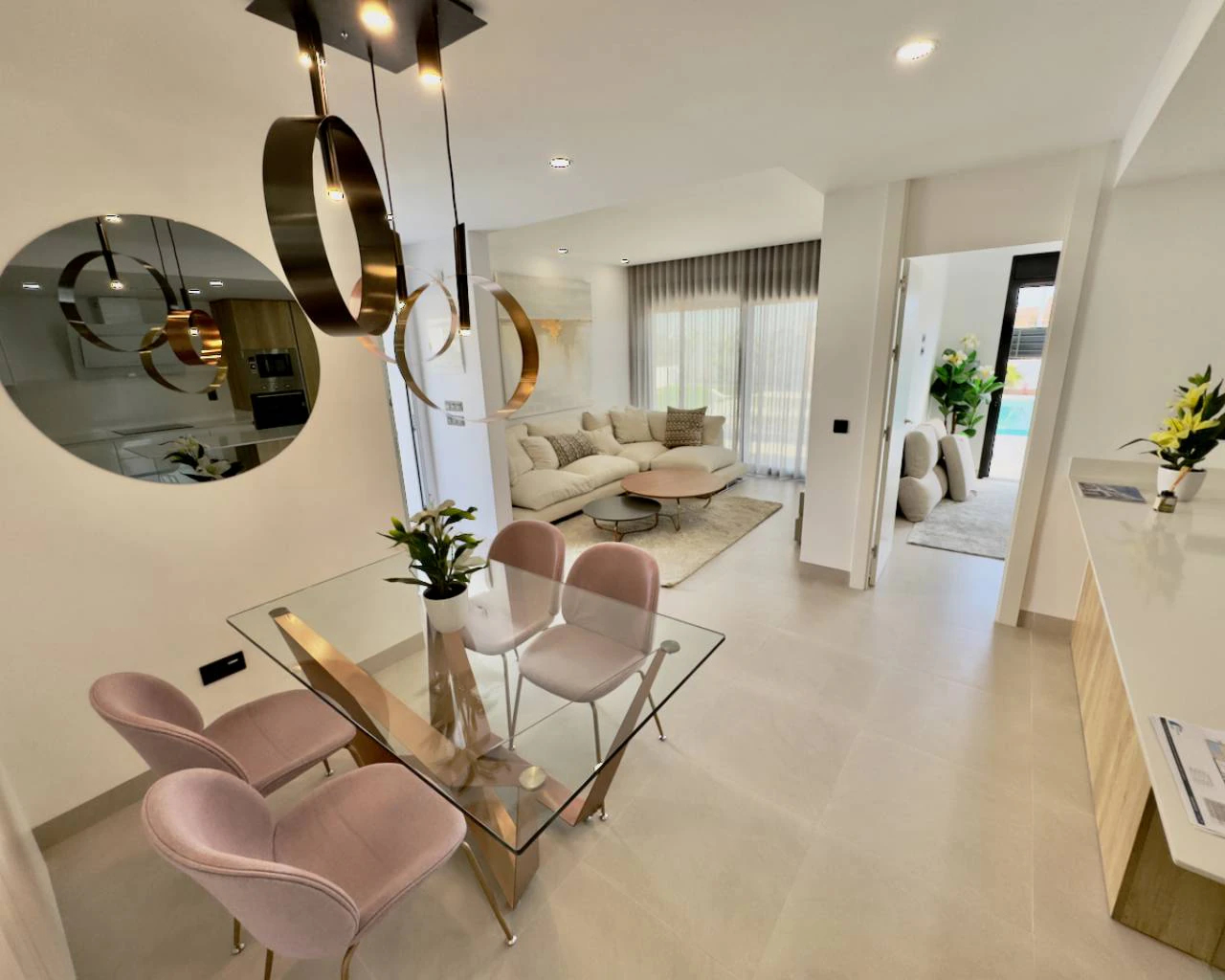 Villa till försäljning i Benijofar