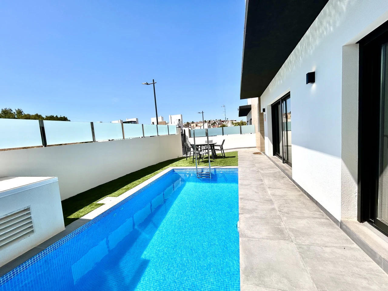 Villa till försäljning i Villamartin
