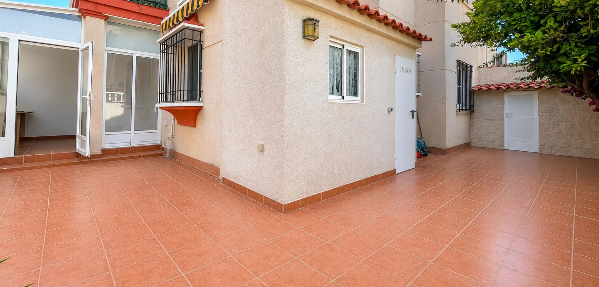 Bungalow for sale in Orihuela Costa
