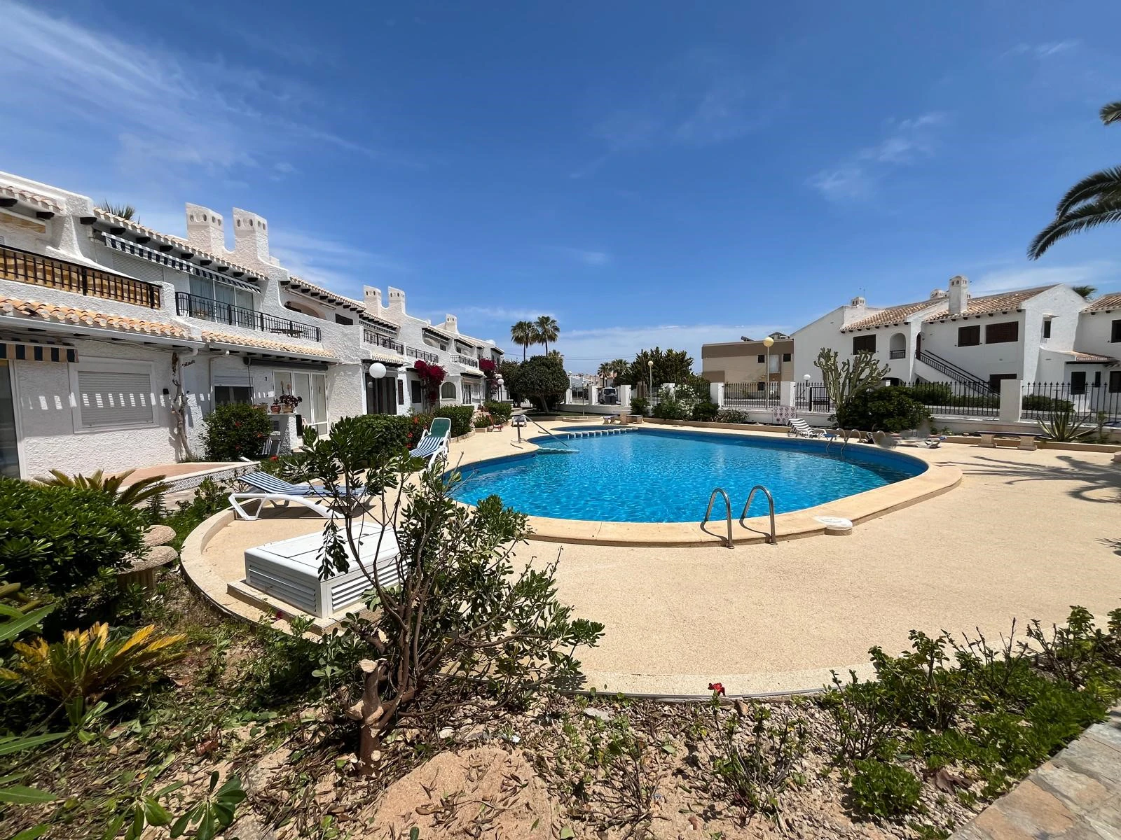 Platt till försäljning i Cabo Roig