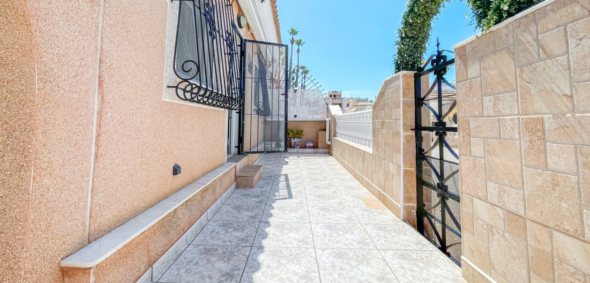Bungalow for sale in Los Alcazares