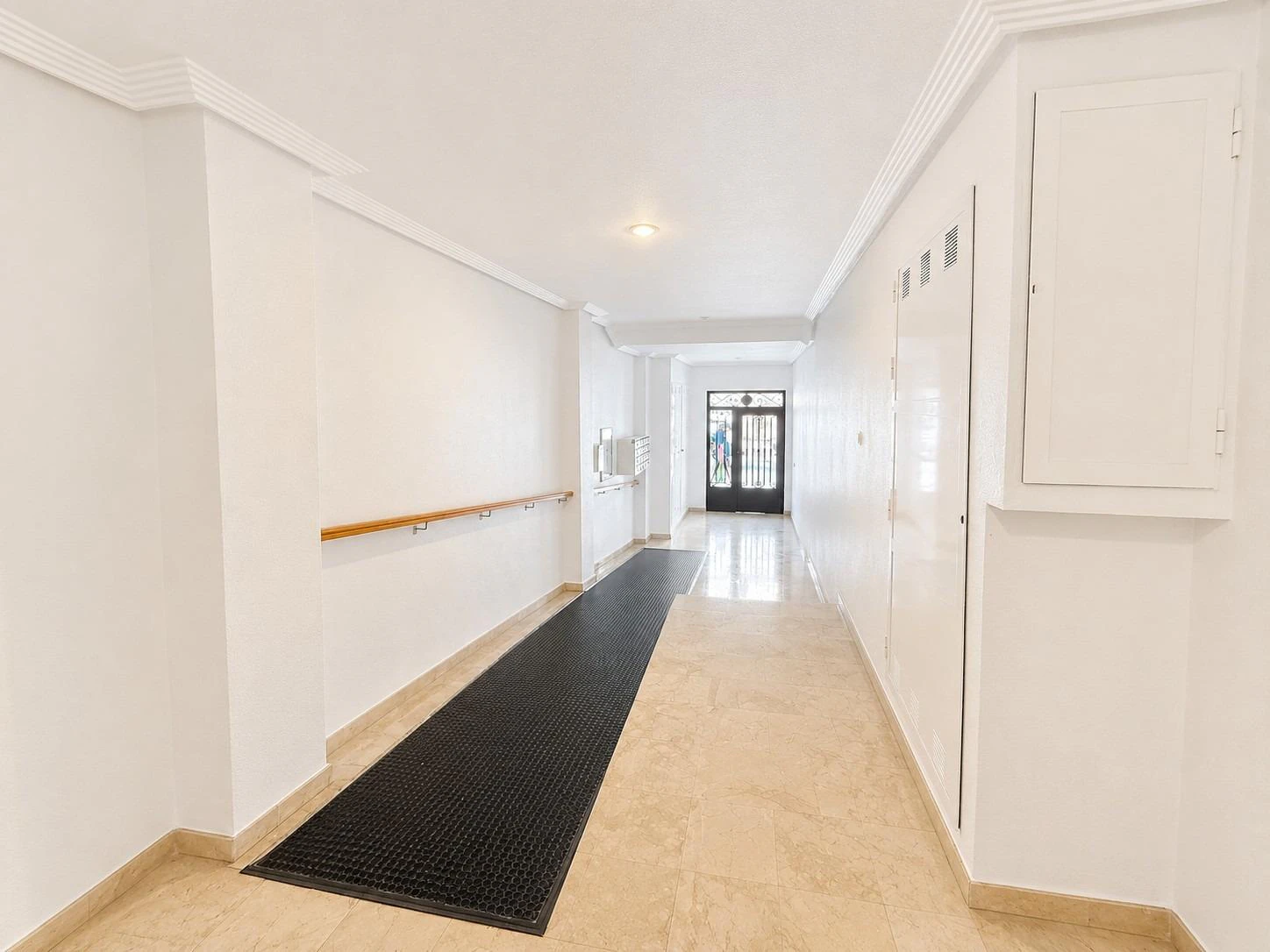 2 bedroom opportunity Playa del Cura