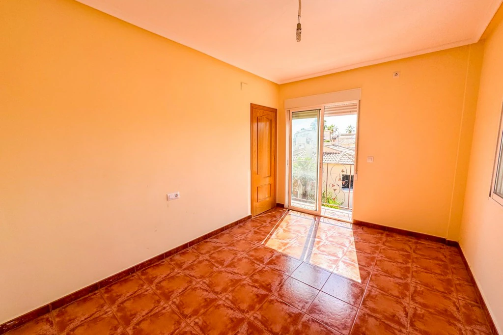 Terraced house for sale in San Miguel De Salinas