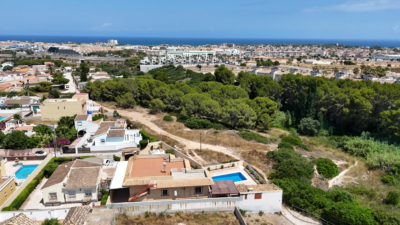 Villa for sale in La Zenia