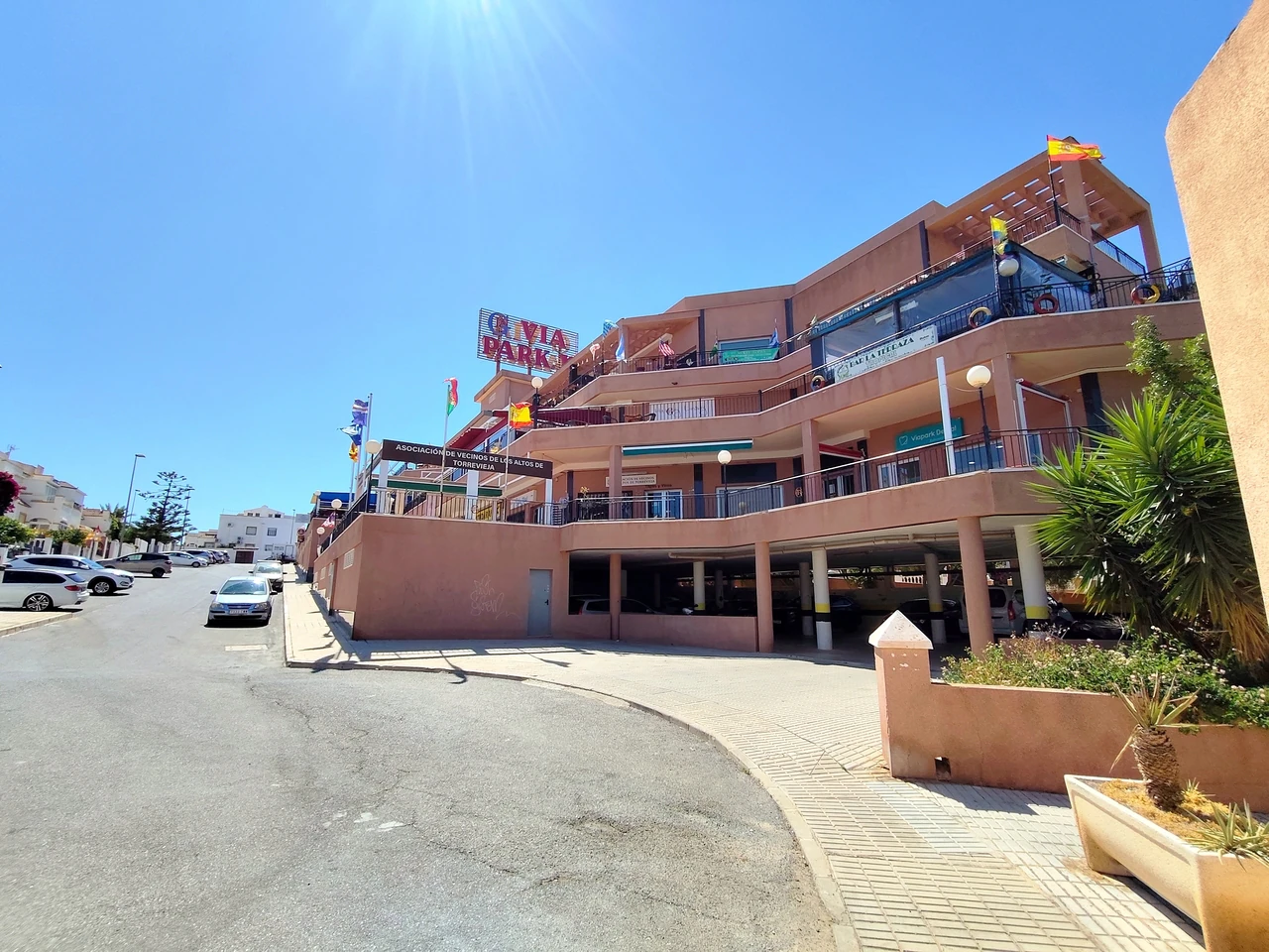 Casa plurifamiliare in vendita a Los Altos