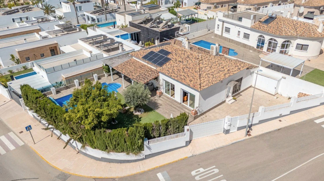 Villa for sale in San Fulgencio