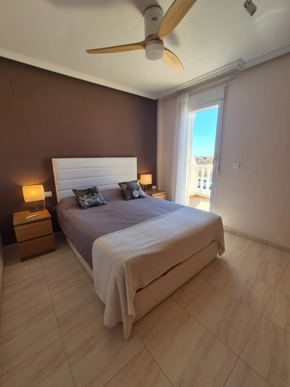 Casa adosada en venta en Lomas De Cabo Roig