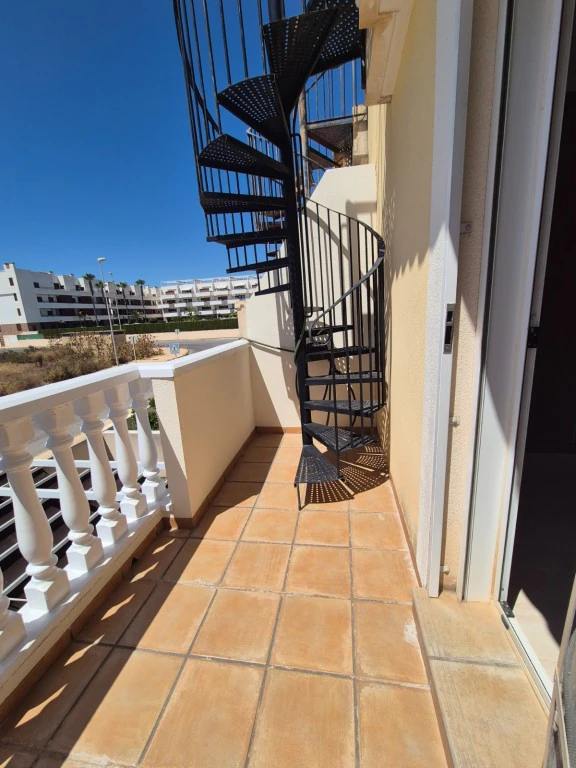 Casa adosada en venta en Lomas De Cabo Roig