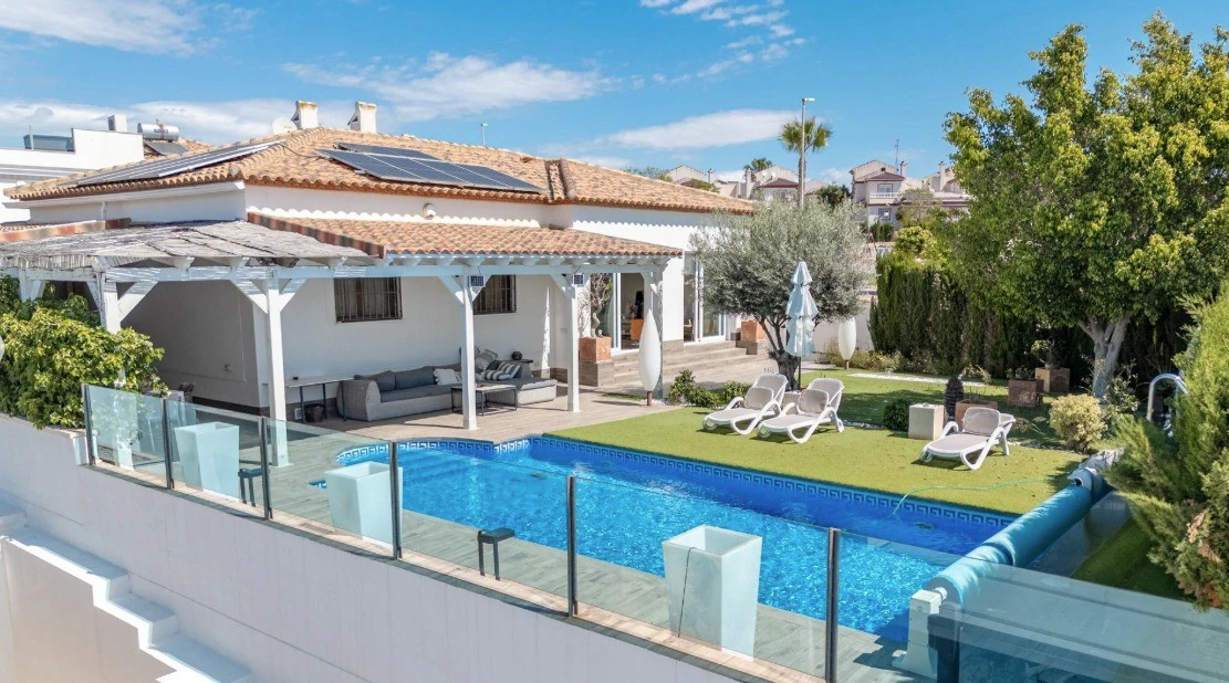 Villa for sale in San Fulgencio