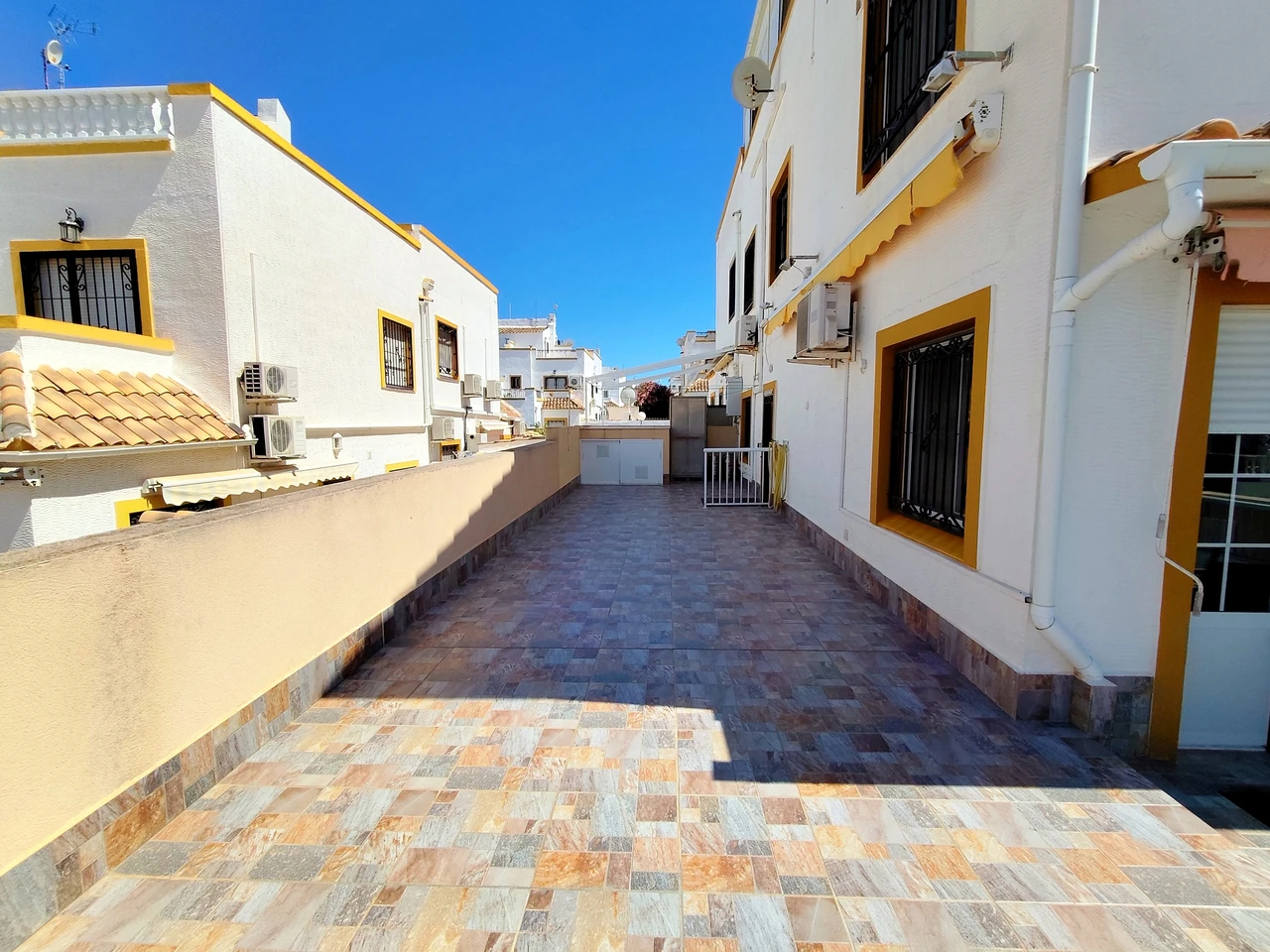 Casa plurifamiliare in vendita a Los Altos