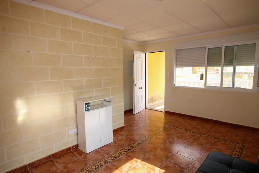 Terraced house for sale in San Miguel De Salinas