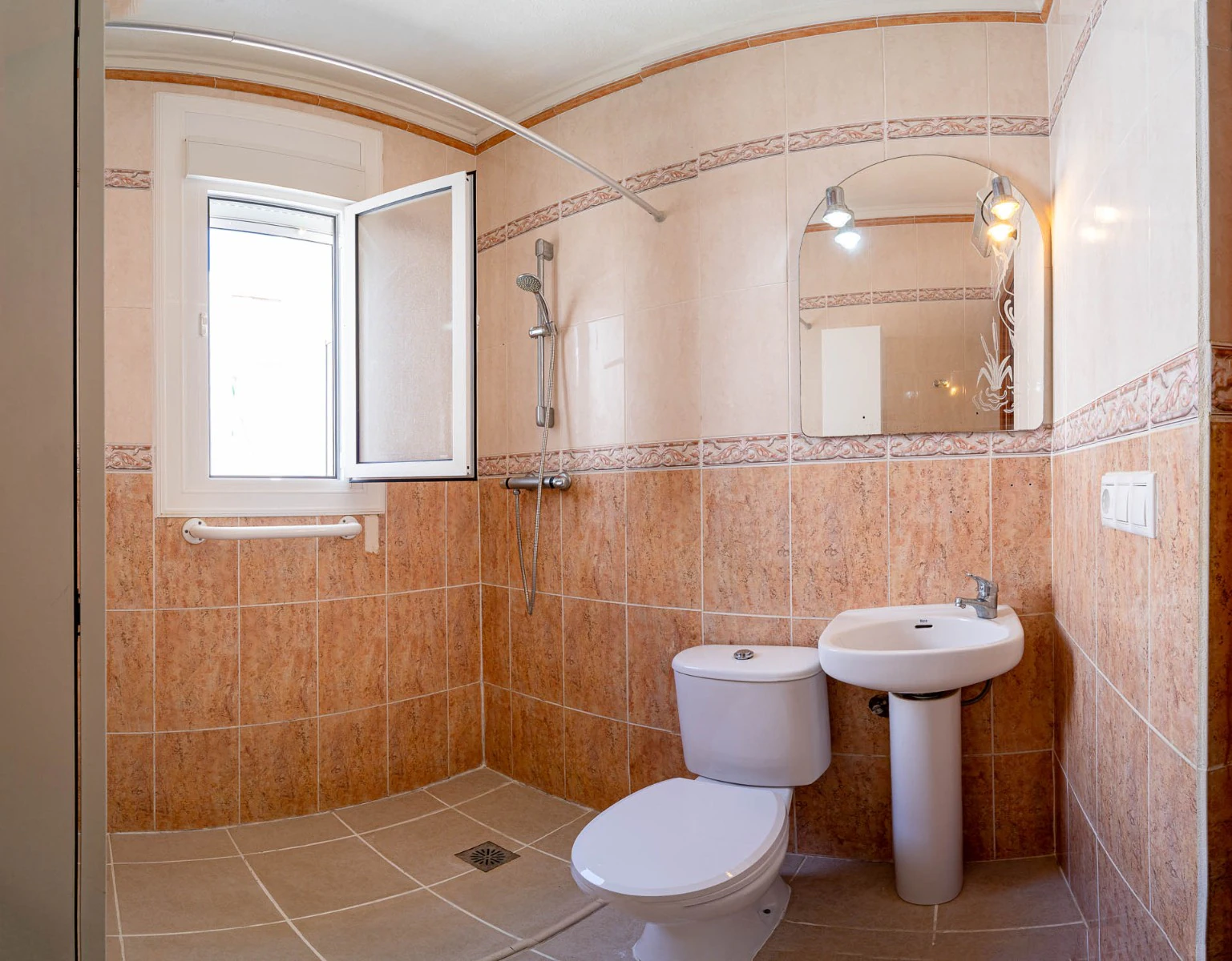 Stats Woning te verkoop in Ciudad Quesada/rojales