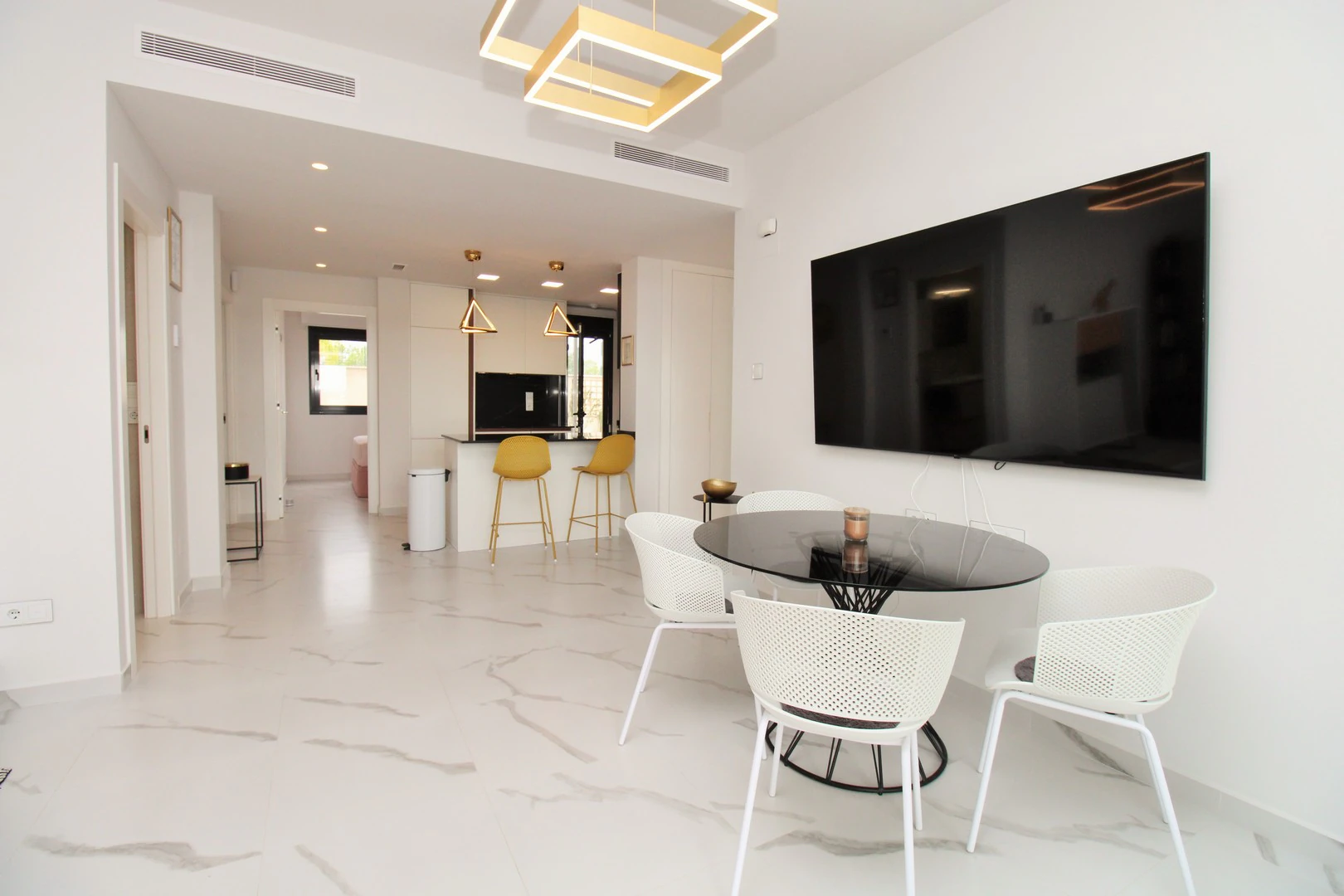 Flat for sale in San Miguel De Salinas