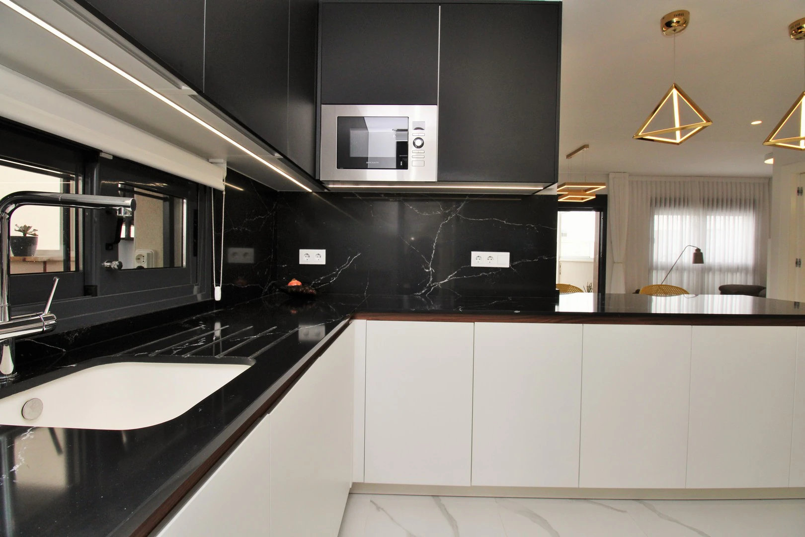 Flat for sale in San Miguel De Salinas