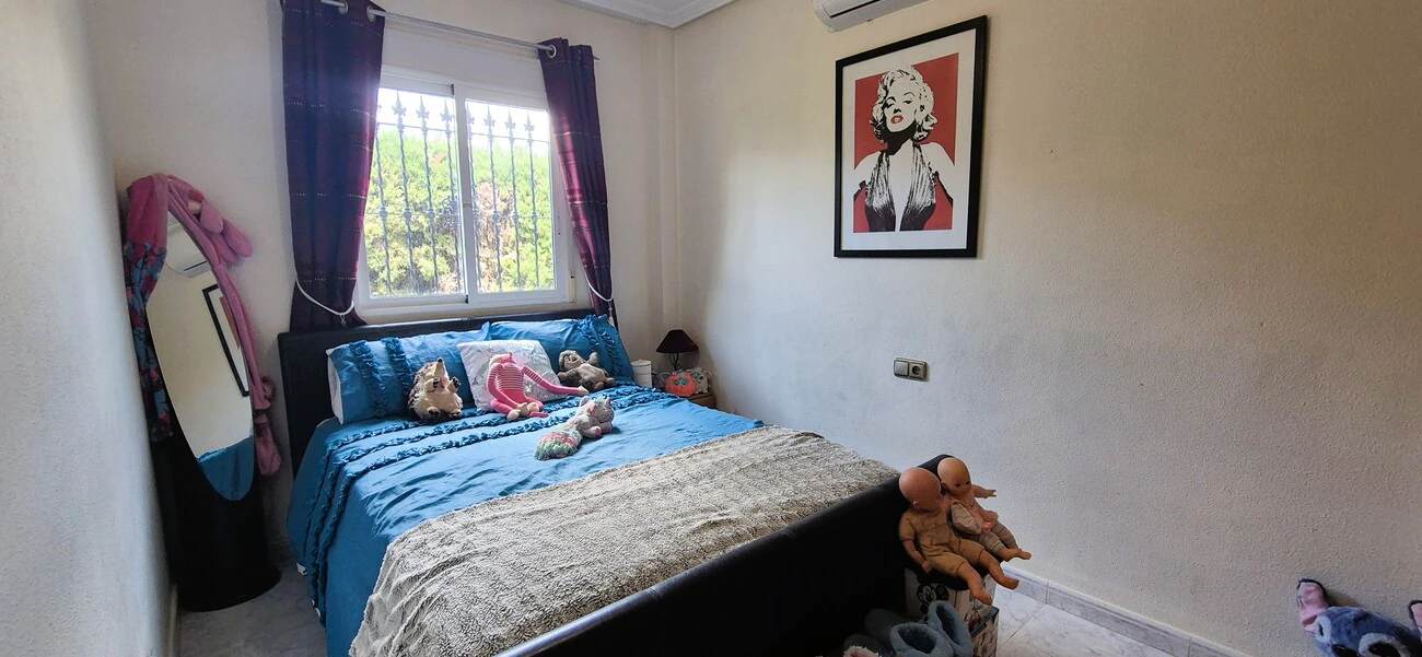 Villa for sale in Villamartin