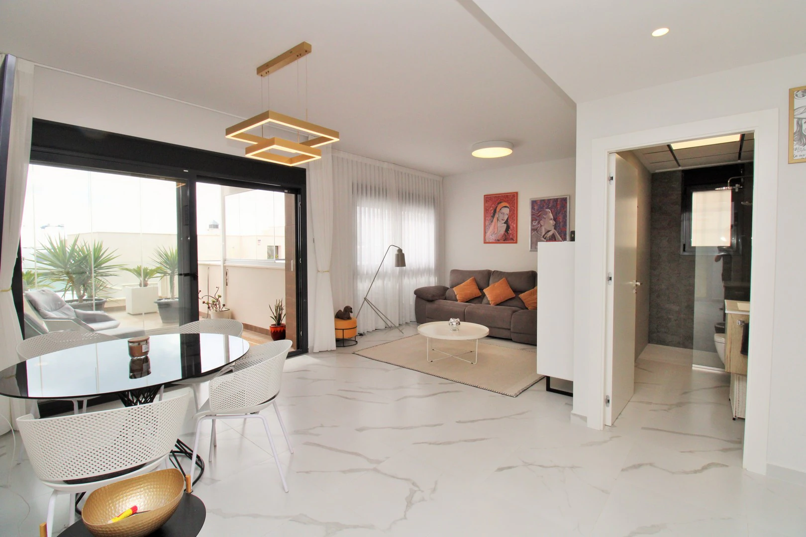 Flat for sale in San Miguel De Salinas