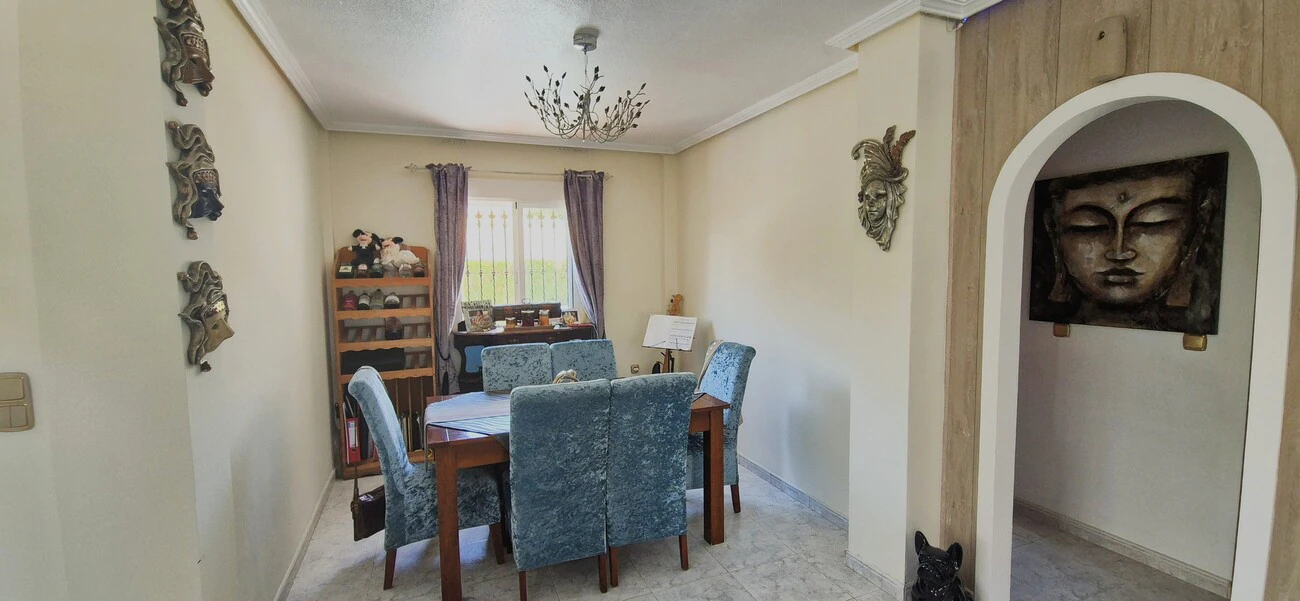Villa for sale in Villamartin