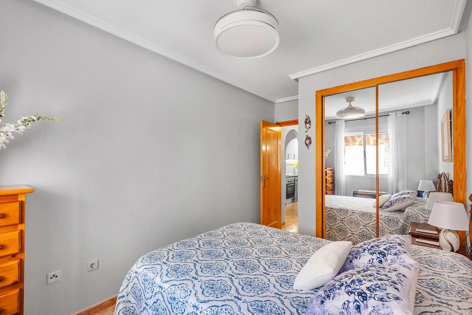 Opportunity for a 2-bedroom apartment with a pool