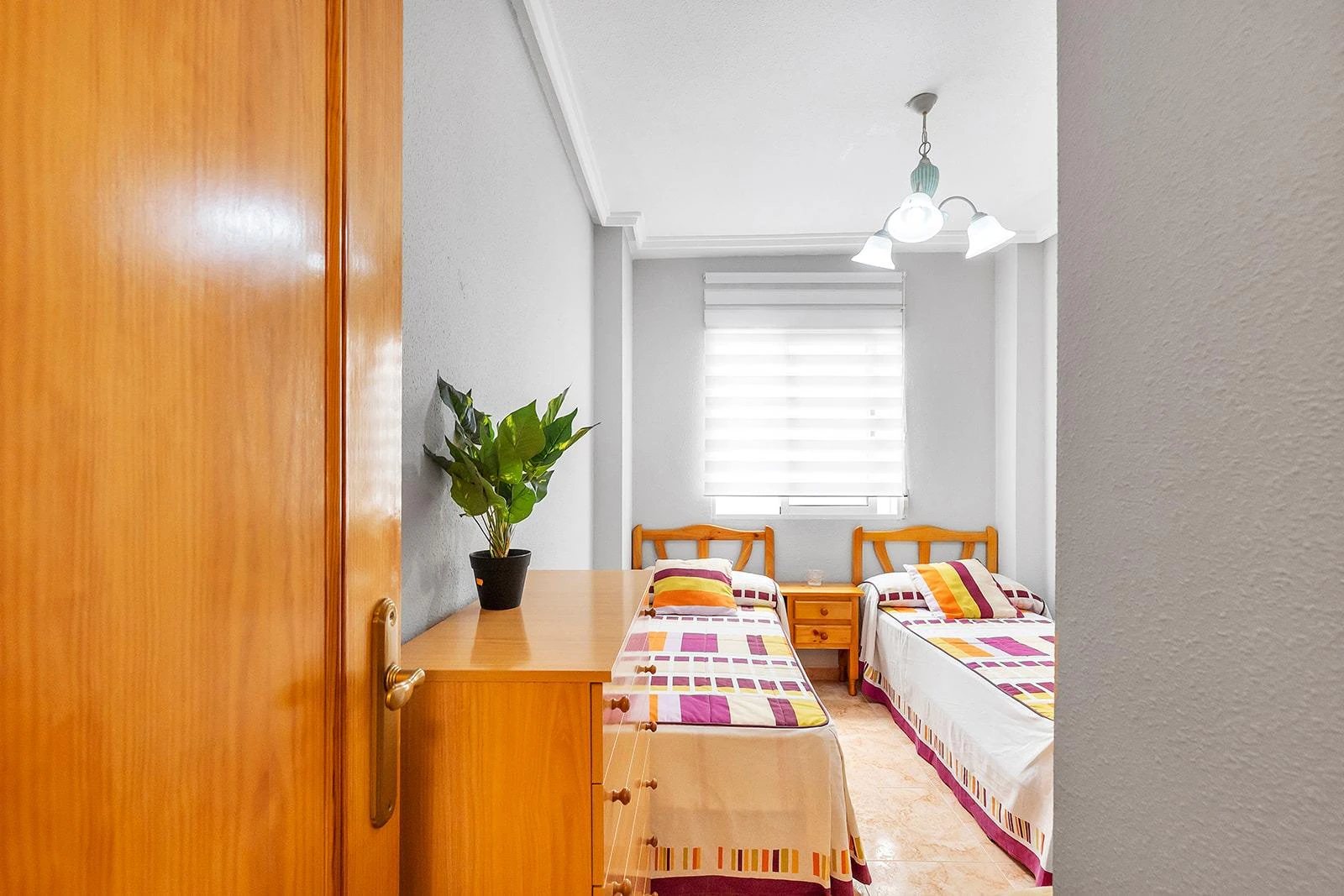 Opportunity for a 2-bedroom apartment with a pool