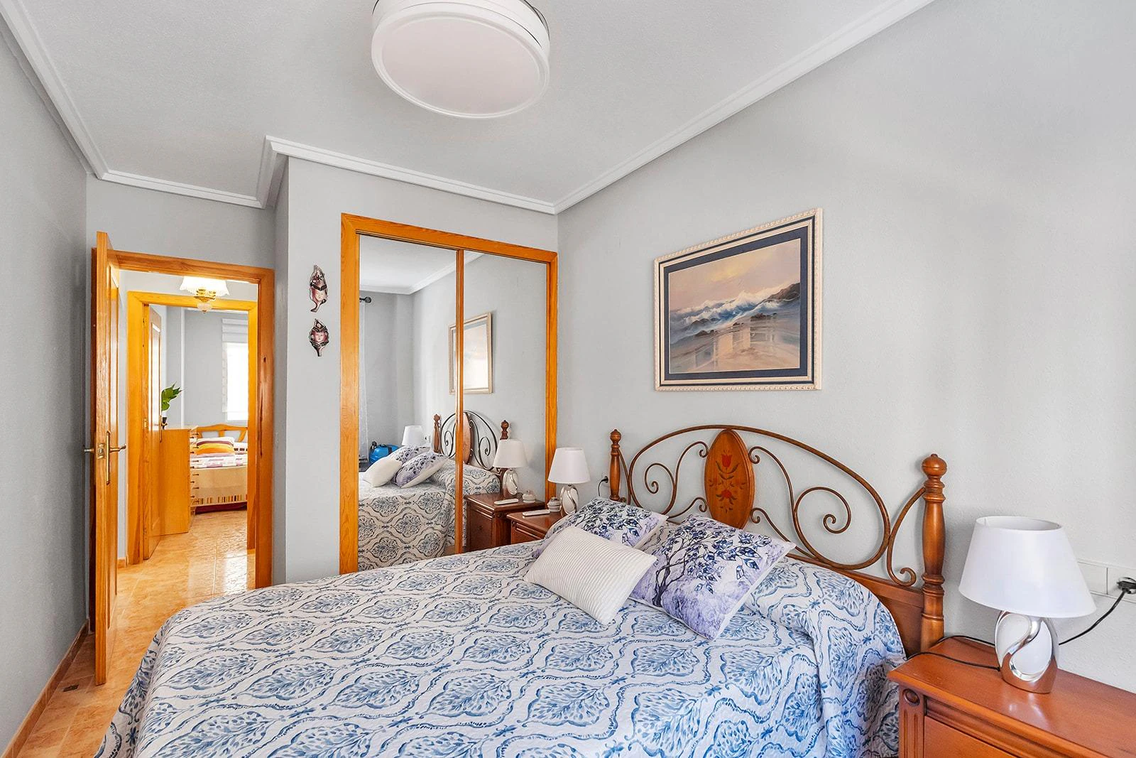 Opportunity for a 2-bedroom apartment with a pool