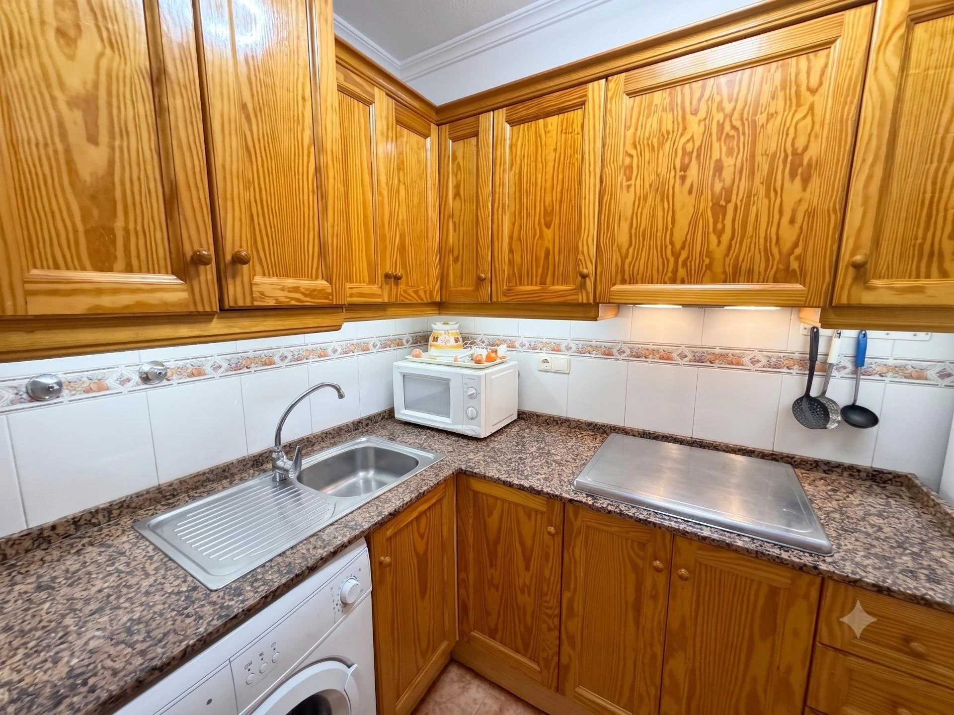 Opportunity for a 2-bedroom apartment with a pool
