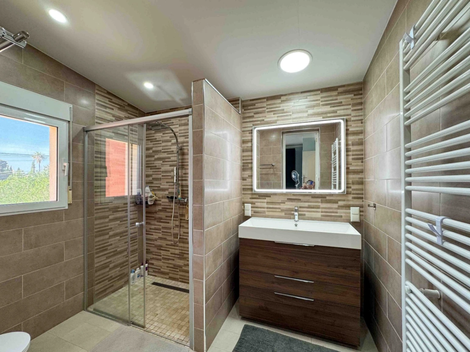 VILLA EN LAS ROTAS