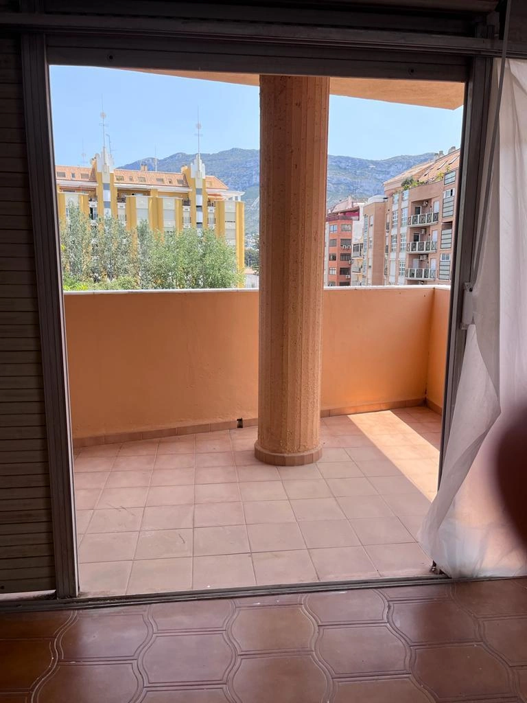 APPARTEMENT CENTRAL TRÈS SPACIEUX À DÉNIA