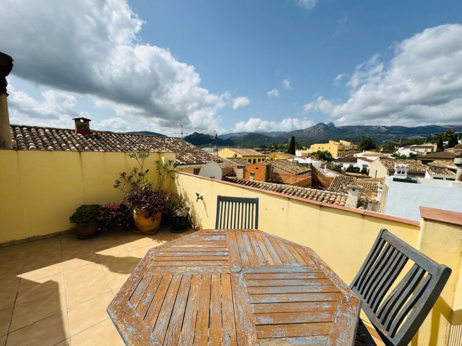 Casa rural en Tormos en buen estado