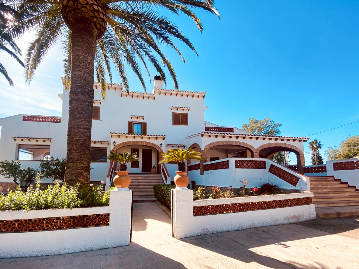 Gran villa en els Poblets.