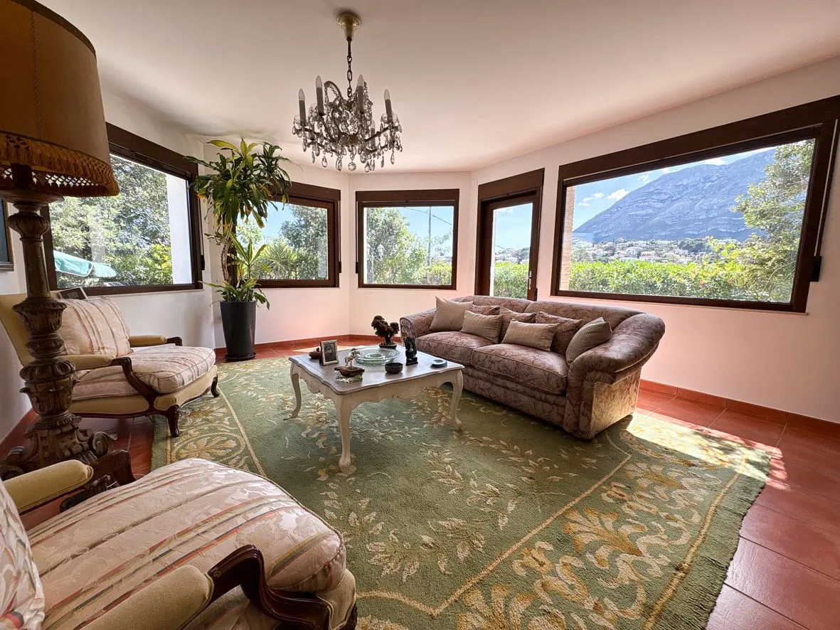 Preciosa villa en San Nicolás con unas vistas maravillosas al Montgó.