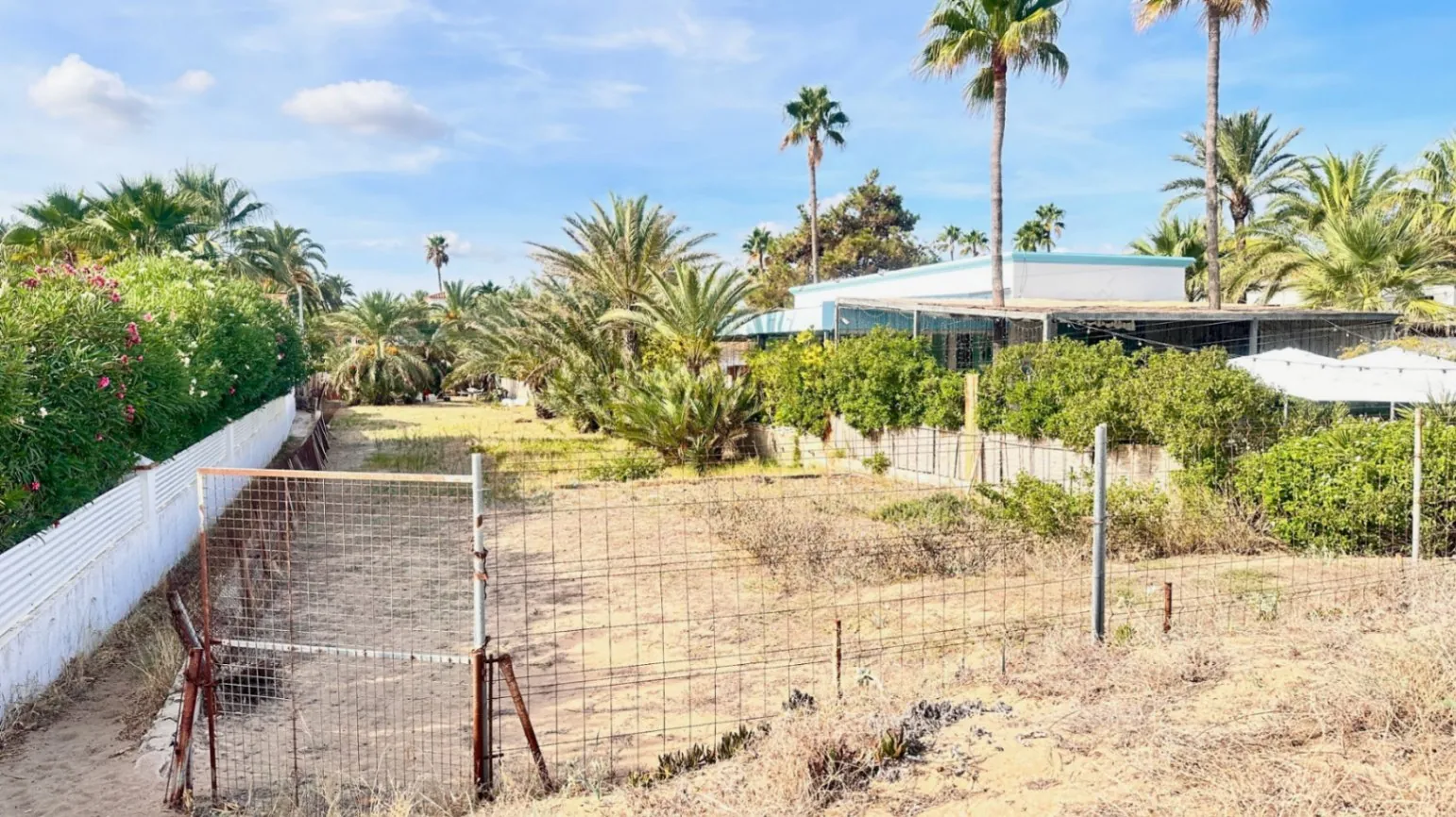 VENTA DE CHALET EN DENIA, LAS MARINAS, KM. 1, 1ª LINEA
