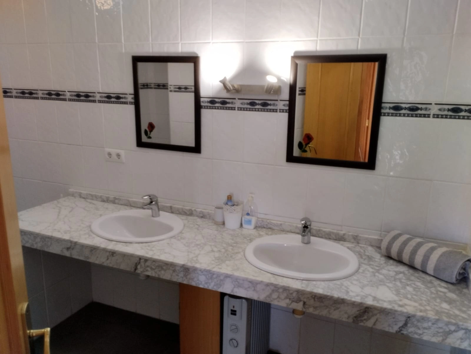 TRIPLEX EN PREMIÈRE LIGNE DE PLAGE ELS POBLETS