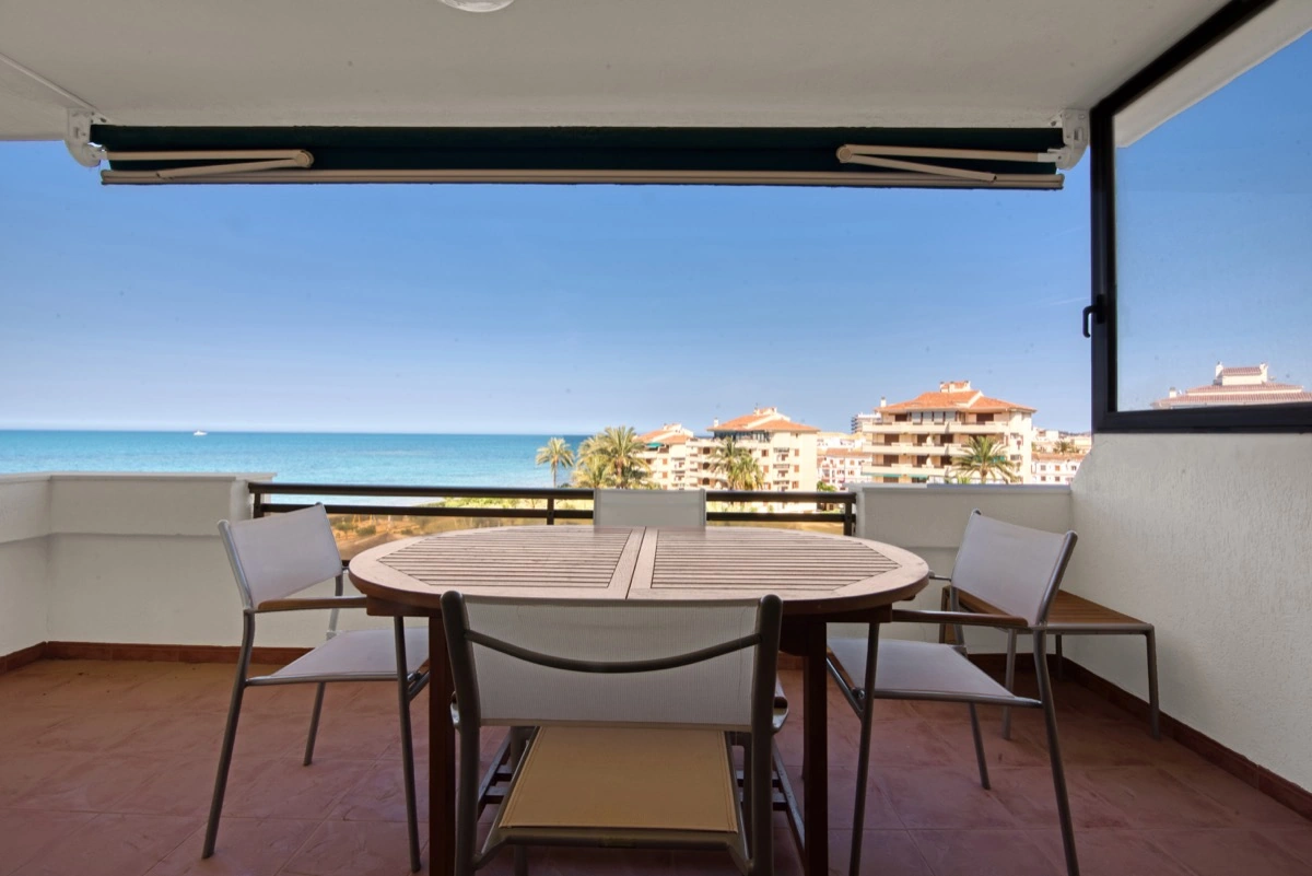 Apartamento primera línea de playa