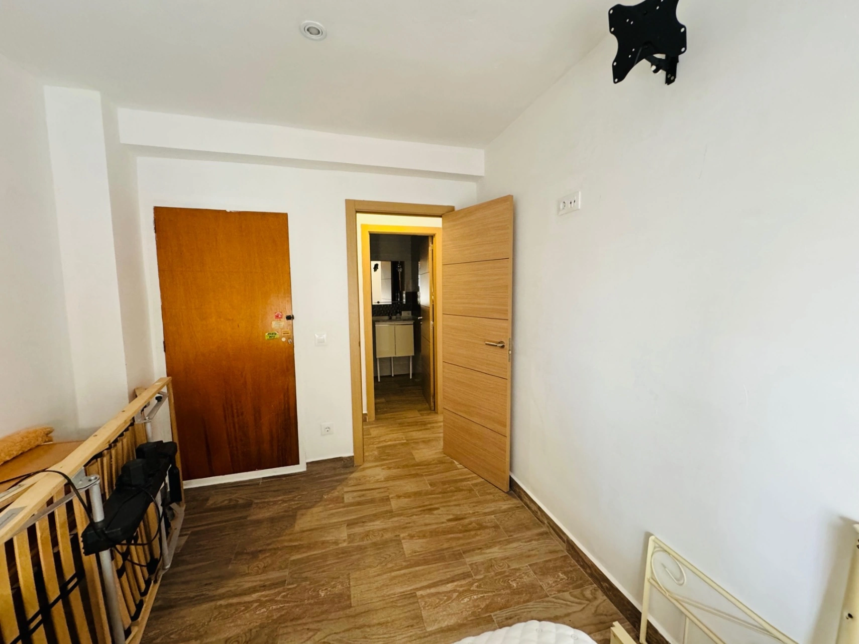 Orba. Apartamento reformado con patio en venta