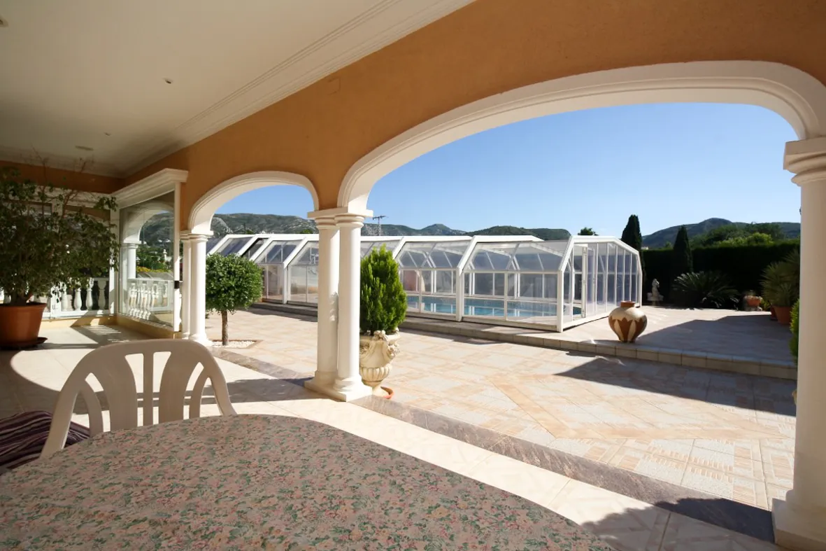 Villa | Chalet en venta en Pedreguer